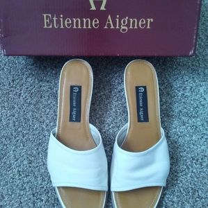 Etienne White Bentley Sandals slide